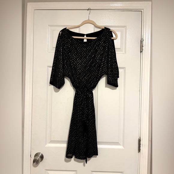 Jessica Simpson Elegant Black Mini Dress with Gold Dots - Picture 1 of 3